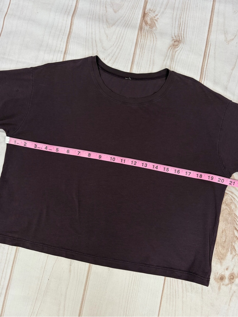Lululemon Cates Crop Tee Short Sleeve Cropped Crew Black Cherry Sz 8 - Picture 10 of 11